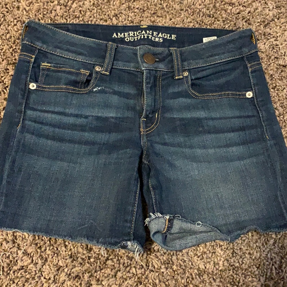 American eagle size 6 shorts